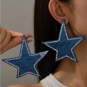 🔴 Denim Blue Star Earrings with Rhinestones
